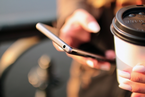 Facebook Introduces New Ways to Measure Store Visits and Sales via Mobile
